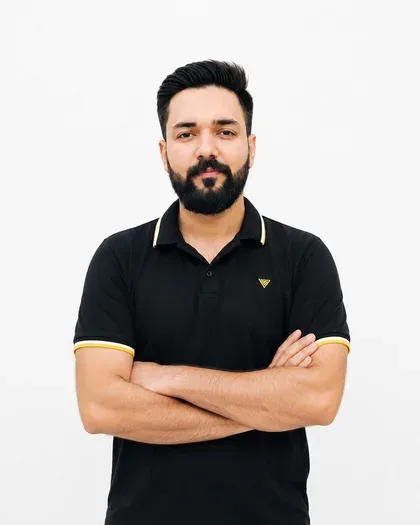 Hamza Qazi, IT Technician at BM Autoescuela